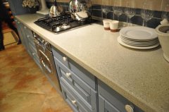 <b>人制石一用比力普遍：客堂、厨房、别墅、酒店</b>